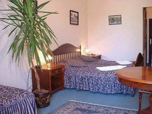 מלון Zlata Stoupa קונטה הורה